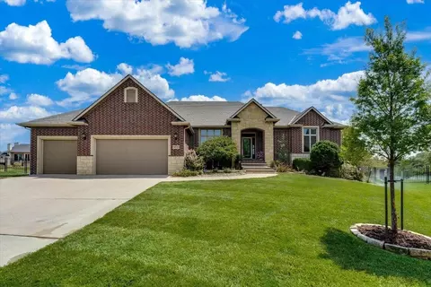 9721 W Westlakes Ct, Wichita, KS 67205