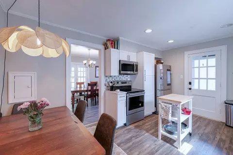 Kitchen - 902 E 8th Ave, Winfield, KS 67156 photo 2 of 7