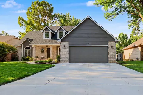 9903 W Jamesburg St, Wichita, KS 67212