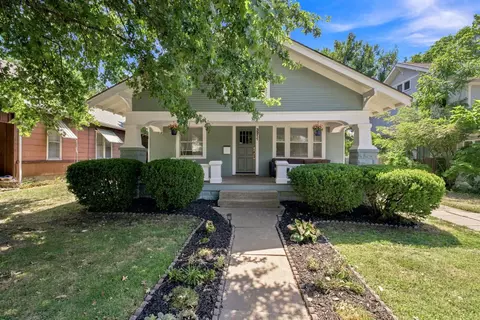 3211 E Chatfield Pl, Wichita, KS 67208
