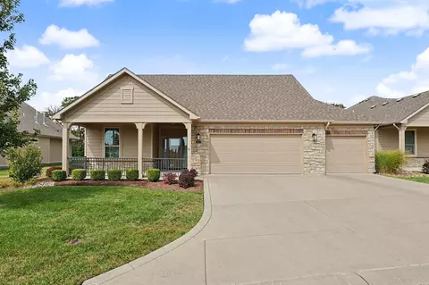 4923 N Prestwick Ave, Bel Aire, KS 67226