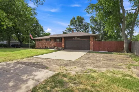 4621 W 13th St, Wichita, KS 67212