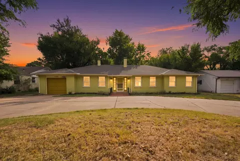 230 N Edgemoor, Wichita, KS 67208