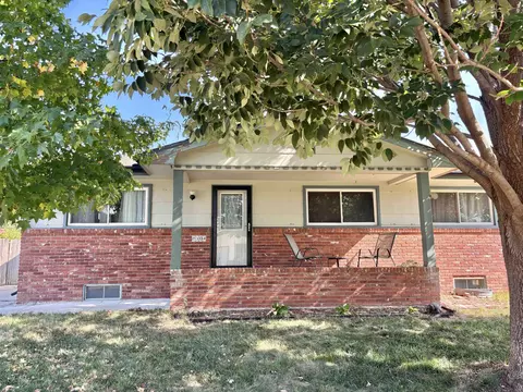 2304 W Southgate St, Wichita, KS 67217