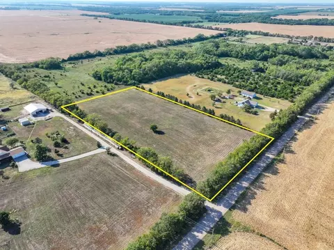 000 143rd St E, Valley Center, KS 67147