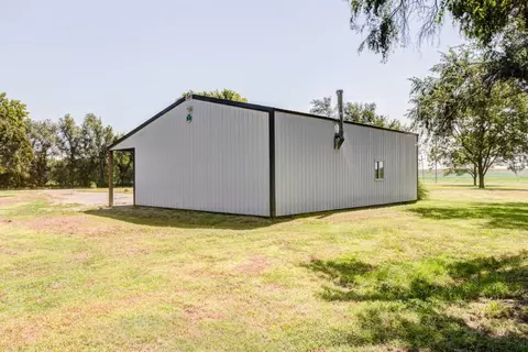 Other - 1905 Deer Rd, Abilene, KS 67410 photo 10 of 15