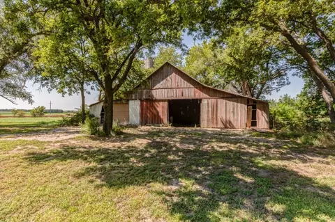 Other - 1905 Deer Rd, Abilene, KS 67410 photo 14 of 15