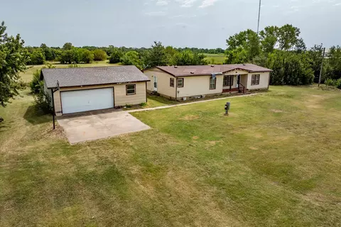 8950 S Meridian Ave, Haysville, KS 67060