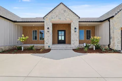 3412 N Bedford Ct, Wichita, KS 67226