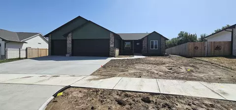 11823 E Mount Vernon Rd, Wichita, KS 67207