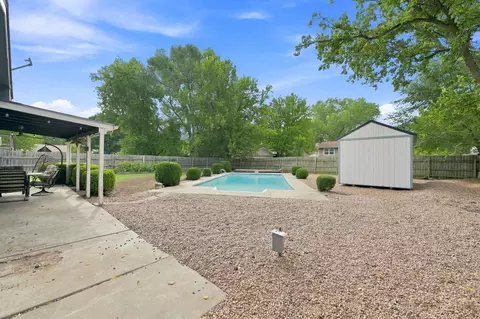 Exterior - 513 E Burning Tree Rd, Derby, KS 67037 photo 9 of 11