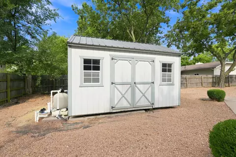 Exterior - 513 E Burning Tree Rd, Derby, KS 67037 photo 10 of 11