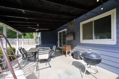 Exterior - 513 E Burning Tree Rd, Derby, KS 67037 photo 7 of 11