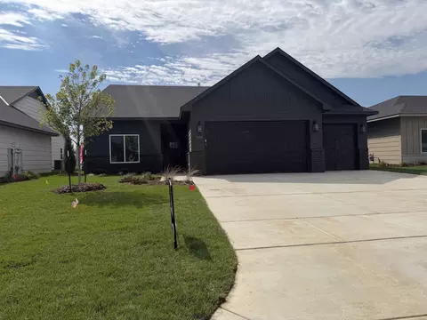 705 N Wheatland Ct, Wichita, KS 67235