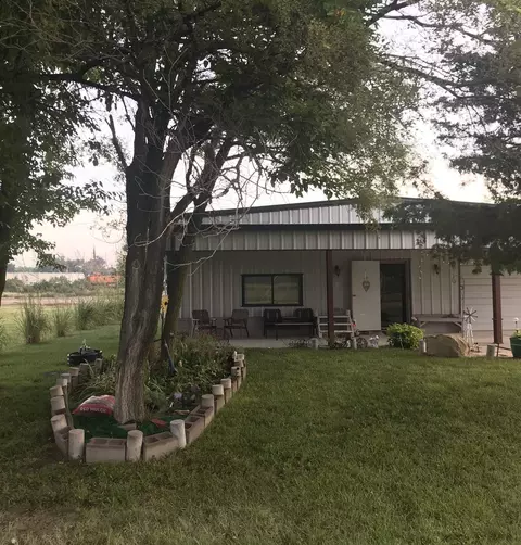 Exterior - 222 Commerce St, Walton, KS 67151 photo 6 of 6