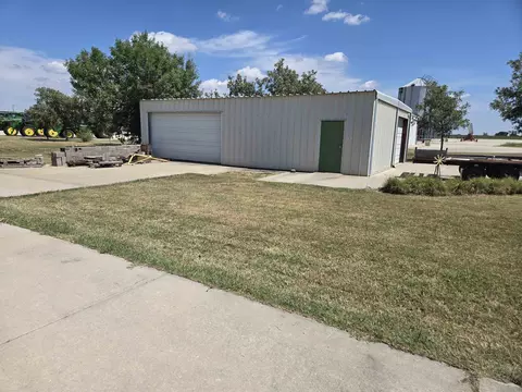 Exterior - 222 Commerce St, Walton, KS 67151 photo 4 of 6