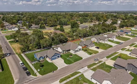 View/Area - 10926 W Cedar Ln, Maize, KS 67101 photo 1 of 3