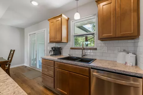 Kitchen - 10926 W Cedar Ln, Maize, KS 67101 photo 2 of 4