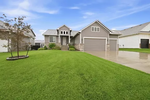 1132 W Ledgestone St, Andover, KS 67002