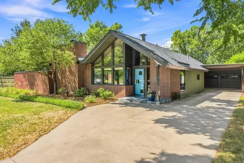 315 N Roosevelt St, Wichita, KS 67208