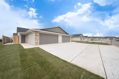 11990 W Wildwood St Unit #100, Wichita, KS 67215
