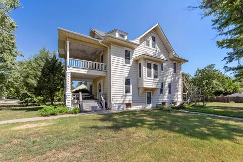 825 S Ash St, Mcpherson, KS 67460