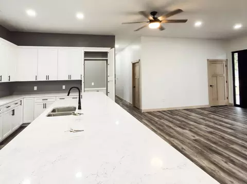 Kitchen - 115 E 20th, Beloit, KS 67420 photo 2 of 4