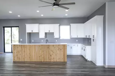 Kitchen - 115 E 20th, Beloit, KS 67420 photo 3 of 4