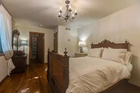 Bedroom - 2457 Haven Dr, Abilene, KS 67410 photo 2 of 4