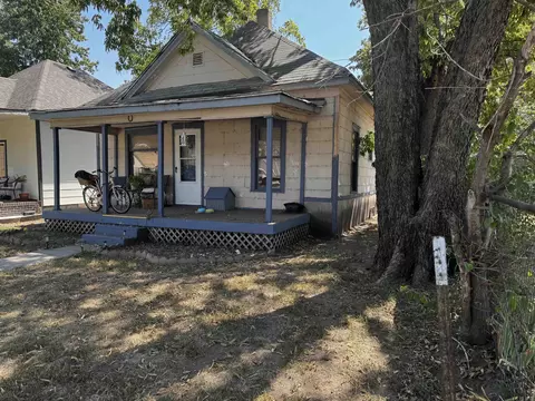 121 E Campbell St, Hutchinson, KS 67501