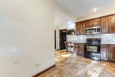 Entry Way - 720 E 8th Ave, Winfield, KS 67156 photo 1 of 2