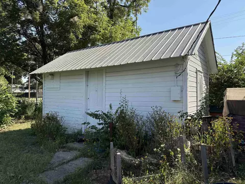 Exterior - 612 N Oak, Eureka, KS 67045 photo 4 of 5