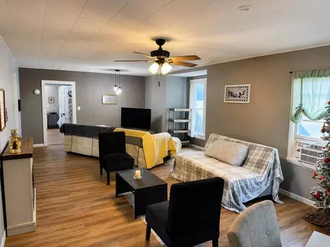 Living - 612 N Oak, Eureka, KS 67045 photo 1 of 2