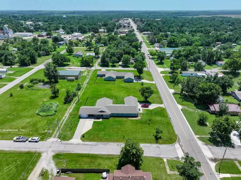 View/Area - 1108 N Main #112 E 11TH ST, Eureka, KS 67045 photo 2 of 6