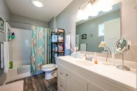 Bath - 1108 N Main #112 E 11TH ST, Eureka, KS 67045 photo 1 of 3