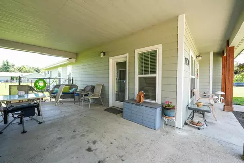 Exterior - 1108 N Main #112 E 11TH ST, Eureka, KS 67045 photo 3 of 5