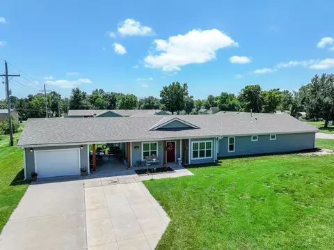 Other - 1108 N Main #112 E 11TH ST, Eureka, KS 67045 photo 2 of 7