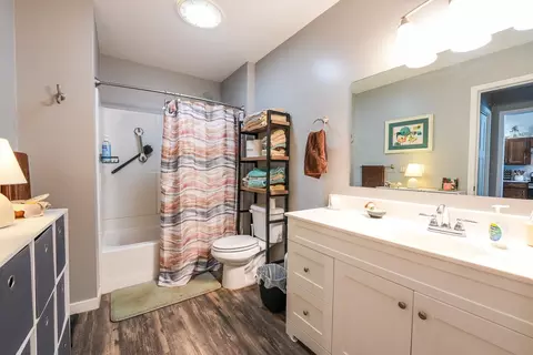 Bath - 1108 N Main #112 E 11TH ST, Eureka, KS 67045 photo 2 of 3
