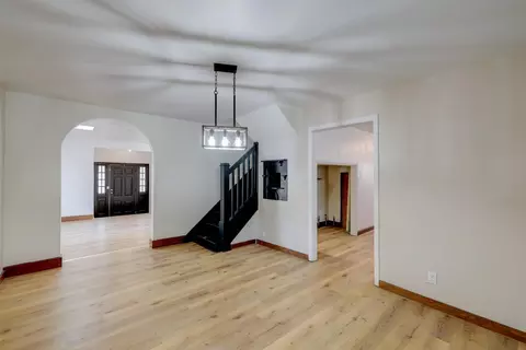 Dining - 603 E 9th, Winfield, KS 67156 photo 1 of 1