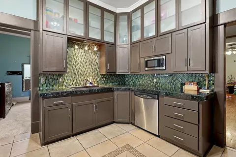 Kitchen - 518 E Mulvane, Mulvane, KS 67110 photo 3 of 4