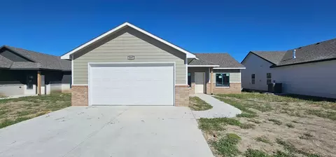 5097 N Toben Dr, Bel Aire, KS 67226