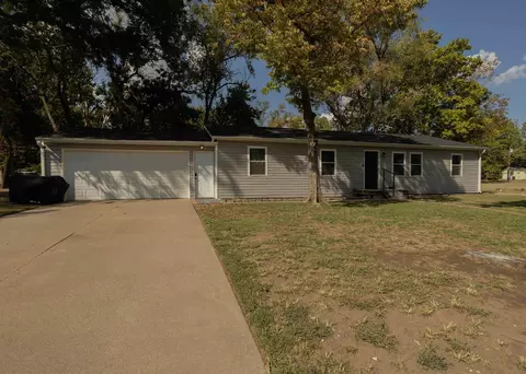 710 W Vine, Arkansas City, KS 67005