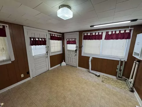 Exterior - 610 E 16th, Winfield, KS 67156 photo 3 of 4