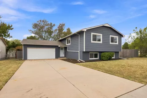 4565 N Hillcrest, Bel Aire, KS 67220