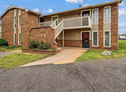 6808 W Par Ln, Wichita, KS 67212