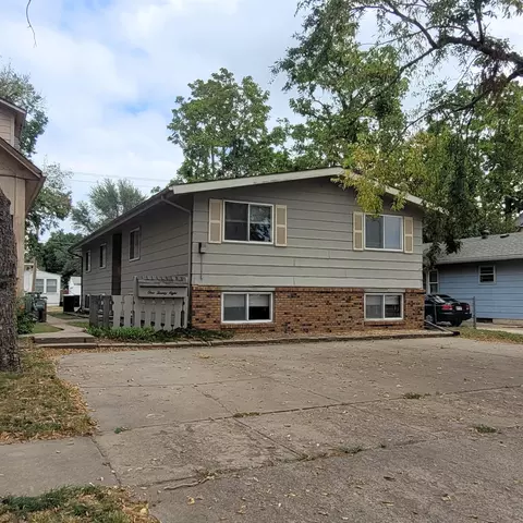 128 W Kirwin Ave, Salina, KS 67401