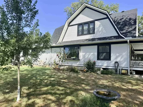 Exterior - 673 Walnut, Marion, KS 66861 photo 8 of 11
