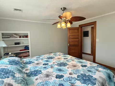 Bedroom - 673 Walnut, Marion, KS 66861 photo 2 of 5