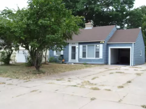 615 S Pershing, Wichita, KS 67218