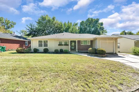 5819 Blueridge St, Wichita, KS 67208